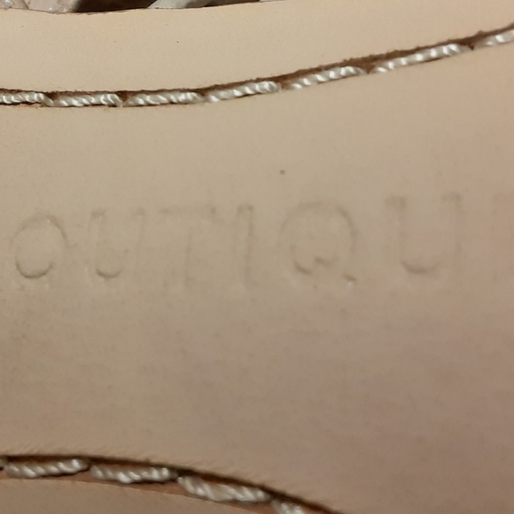 USED Boutique 9 Strappy Leather Heels size 6.5 M - Picture 6 of 13